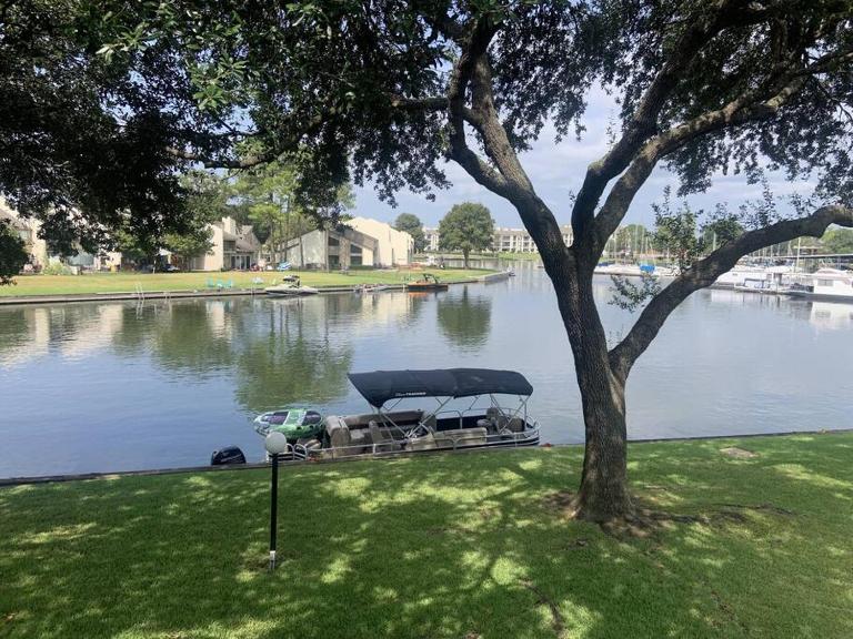 Lakeside Daze! - B&B Montgomery