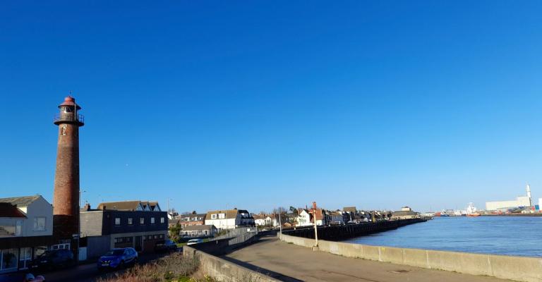 'Harbour View' on the river by Gorleston's award winning beach - Pet free! - Bed and Breakfast Gorleston-on-Sea