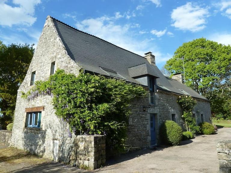 Spacious Longere,heated swimming pool, idyllic setting, Southern Brittany, FR - B&B Pluherlin