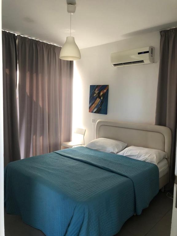 Sunny holiday by konnos - B&B Paralímni