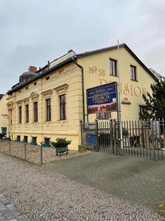 Pension am Tiefen See - Bed and Breakfast Potsdam