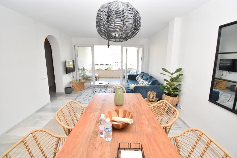 Expoholidays - Apartamentos Puerto Almerimar - B&B Almerimar