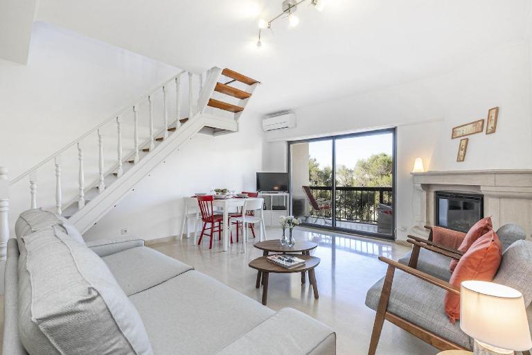 Guia Alamos Duplex Apartment - B&B Cascais
