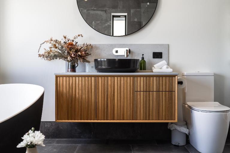 The Governess - Bed and Breakfast Launceston