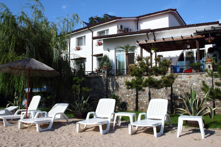 Vila Raluca - Bed and Breakfast Eforie Nord