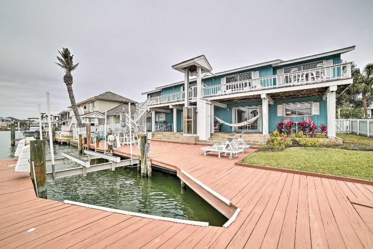 Private Dock: Charming & Spacious Rockport Abode! - Ferienwohnung Rockport