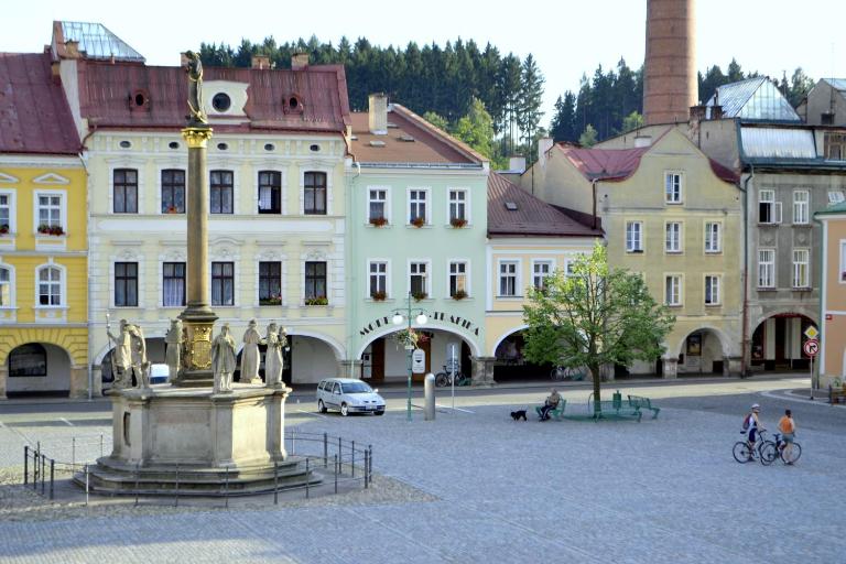 Apartmán Náměstí Hostinné - B&B Hostinné