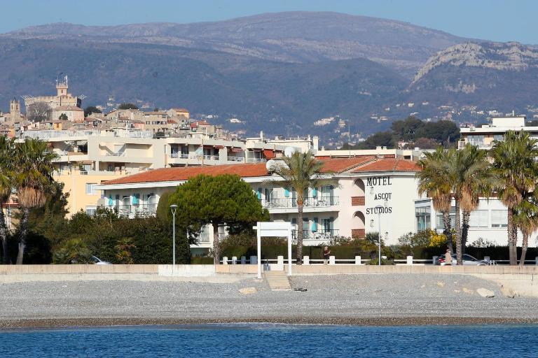 MOTEL ASCOT - Hotel & Appartements - Bed and Breakfast Cagnes-sur-Mer