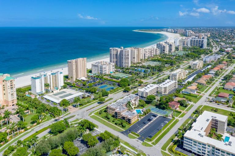 Prime Location I 2 Bed Setup Directly Across Street From South Beach Access - B&B Marco Island