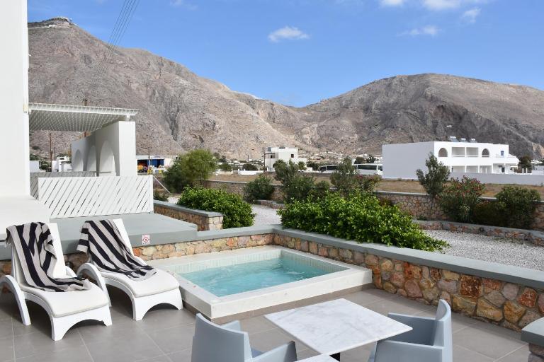De_naxia Suites - B&B Perissa