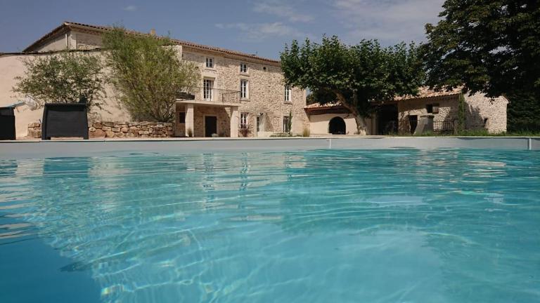 Domaine Chamarel - Ferienwohnung Saint-Paulet-de-Caisson