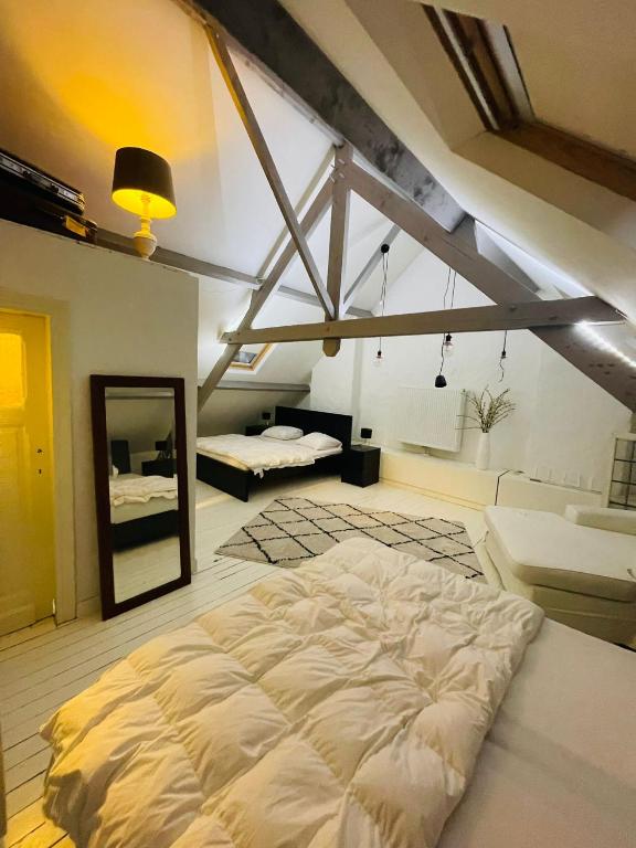 O-Sea House: herenwoning in Belle Epoque wijk te Oostende - Chambres d'hôtes Ostende