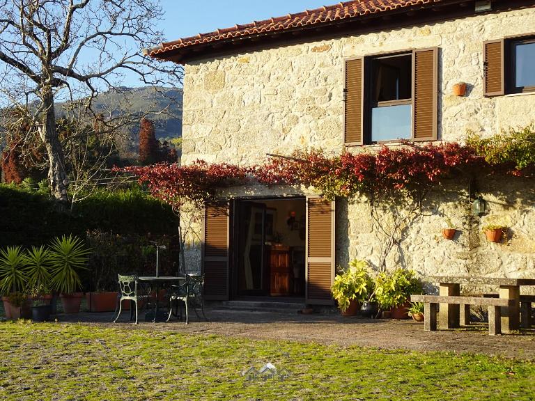 LIMA COTTAGES - Casa do Cercado - B&B Arcos de Valdevez