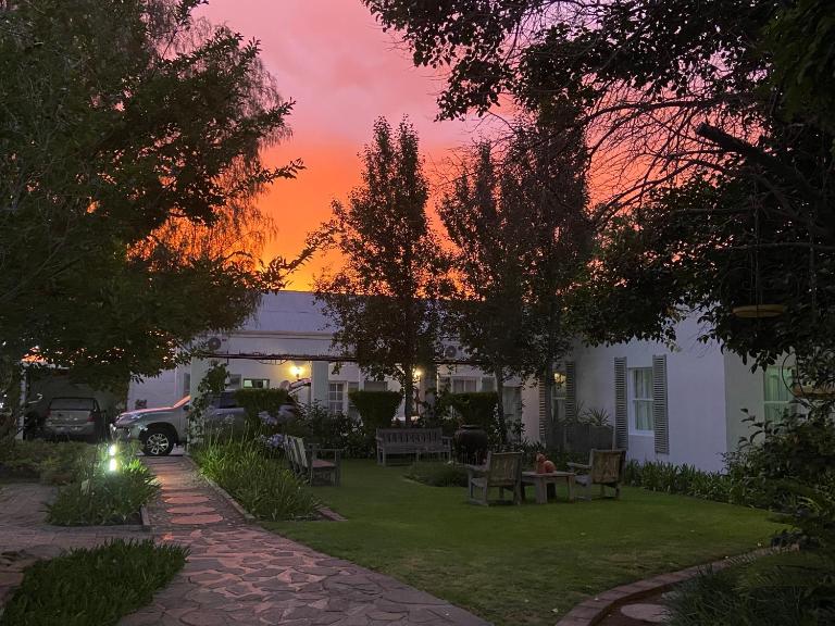 Cape Karoo Guesthouse - Ferienwohnung Beaufort West