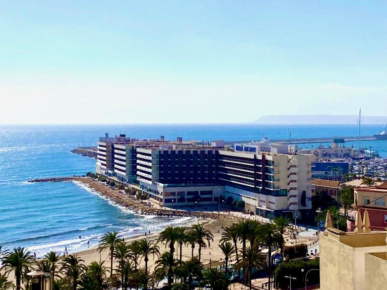 View 4 U Apartment - Alicante - B&B Alicante