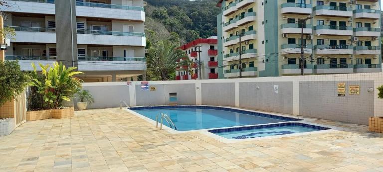 Condomínio Familiar com apartamento a 150 metros do mar em área nobre da Praia Grande em Ubatuba - B&B Ubatuba