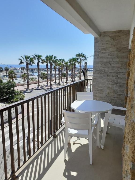 Apartamentos Dins Mar Apto. 4 - B&B Torredembarra