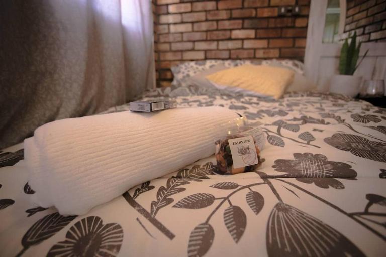 Lovely 1-bedroom Garden Cottage - B&B Klerksdorp