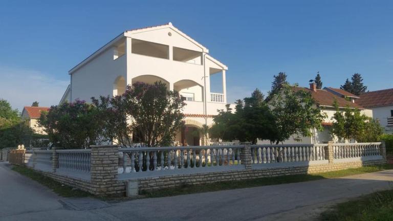 Beach Apartments - Chambres d'hôtes Privlaka