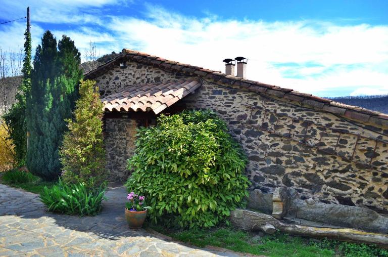 La cabanya de Can Planes: un petit gran espai. - Chambres d'hôtes Rocabruna