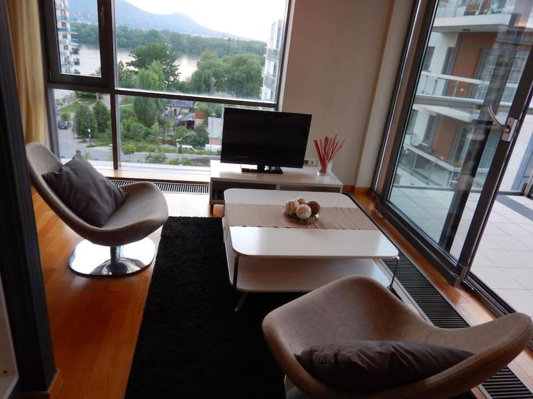 Imádnivaló medencés hotellakás szaunával. - B&B Budapest