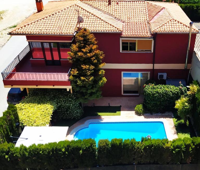 Casa Rural Axier - Piscina Privada - Familias y Grupos - B&B Biar