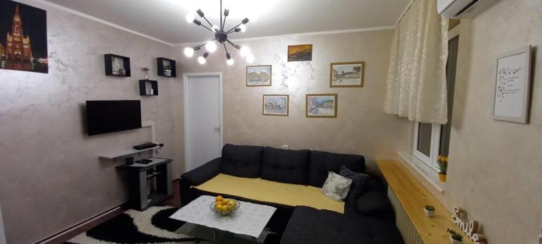 Sweet Home Danube Liman Apartment - Bed and Breakfast Novi Sad