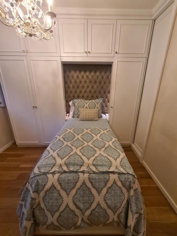Avenida Las Heraas - B&B Buenos Aires