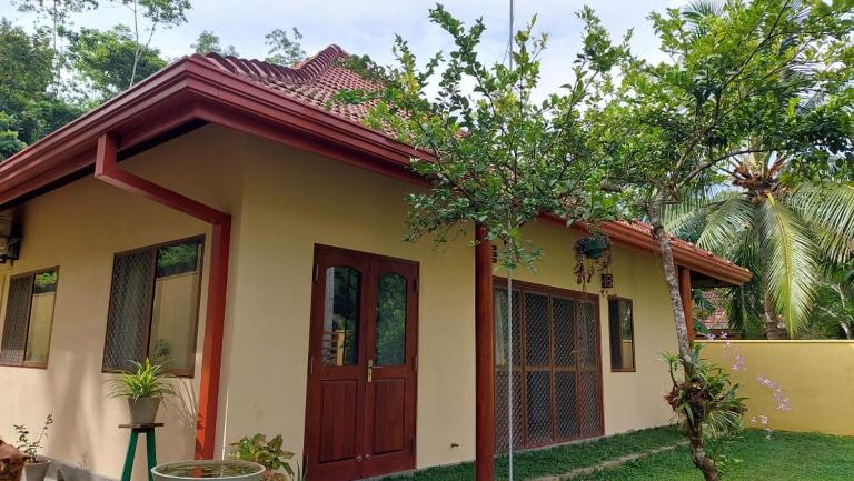 El-Nivasa Homestay in Weligama - B&B Weligama