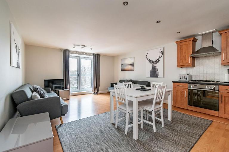 amazing apartments - Cables Wynd near The Shore - Free Parking - B&B Edinburgh