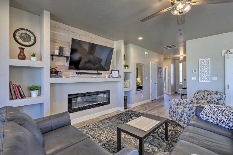 Family-Friendly Grand Junction House w/ Patio - Chambres d'hôtes Grand Junction