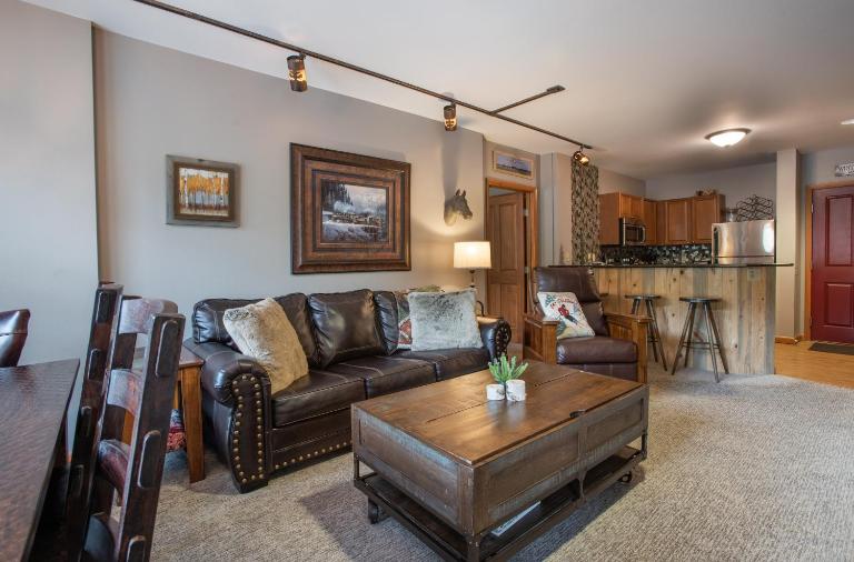 Zephyr Mountain Lodge, Condo - 2 Bedroom Select-Rated Condo 2203 - B&B Winter Park
