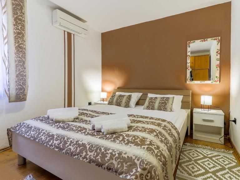 City Center 3 Bedroom Apartment - B&B Vrsar