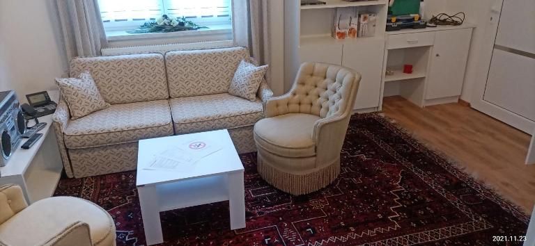 Apartment E1 - Gut ausgestattete 3-Zimmerwohnung 68 qm für 1-5 Personen 2xZZ 1xSC - B&B Grafenwöhr