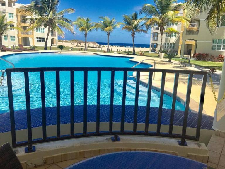 Haudimar PH Beachfront Apt 4BR/3Bath - Ferienwohnung Isabela