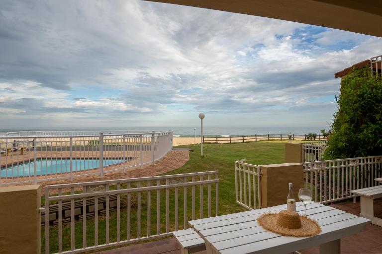 Jeffreys Bay Villas on The Beach - B&B Jeffreys Bay