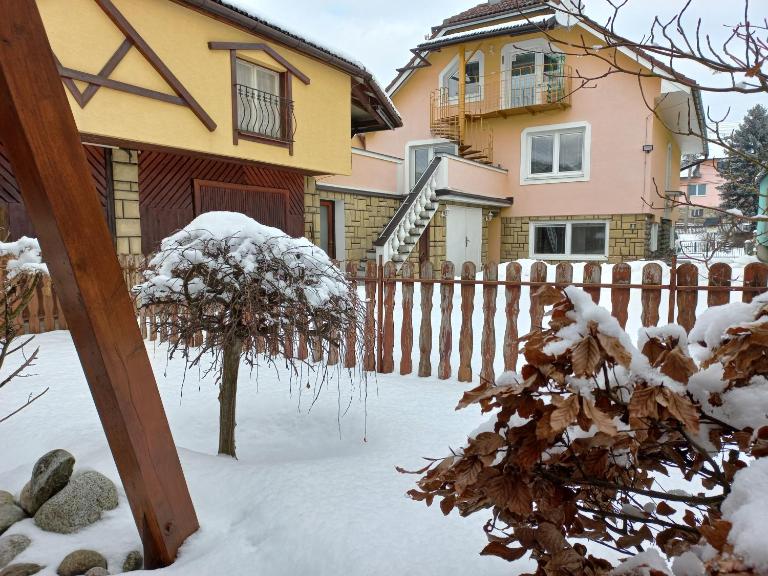 Apartman Elegant - B&B Bešeňová