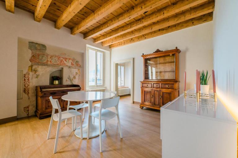 FEEL - Pareto Apartment - Chambres d'hôtes Bergame