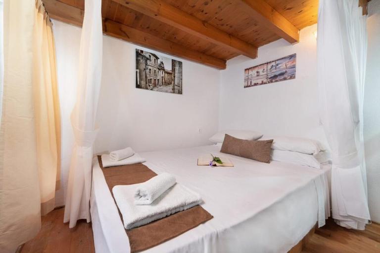Emerald Dream House#Poiessa, Medieval Town - B&B Rhodes