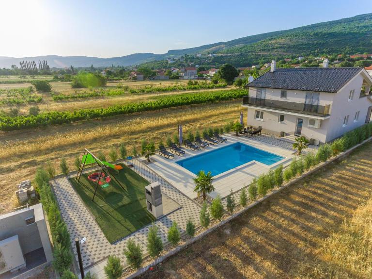 Villa Antea - privat heated pool, brand new villa, relaxing, rural near sea - Ferienwohnung Imotski