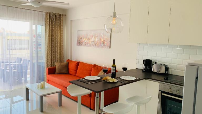 Playa la Arena Apartment by the Beach - B&B Puerto de Santiago