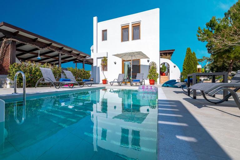 Evilion Villa - Ferienwohnung Gennadi
