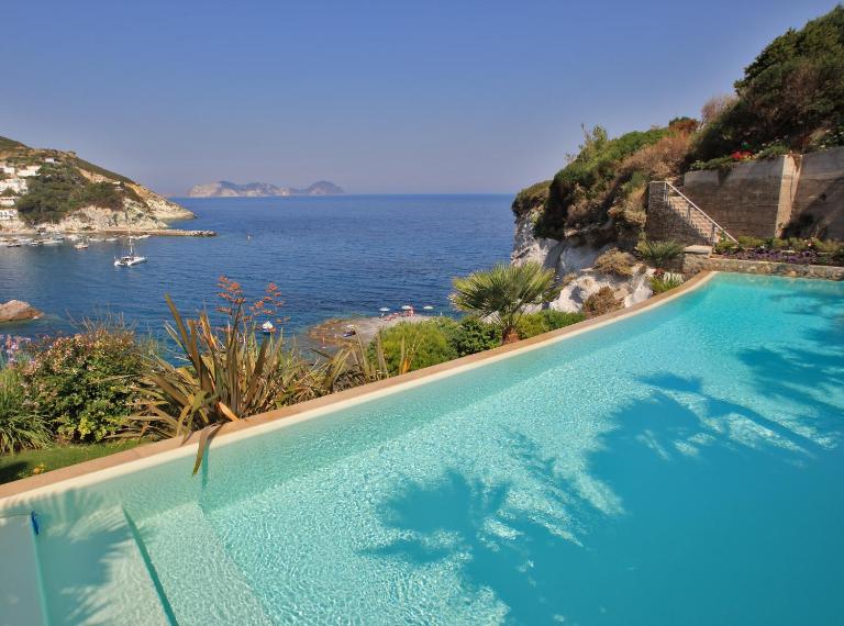 Maridea - La Caletta - Luxury Villa - B&B Ponza