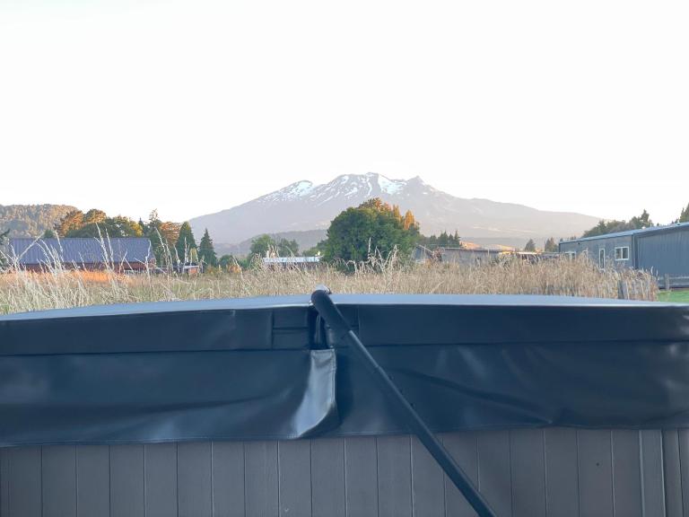 Solar on Snowmass Red Door - B&B Ohakune