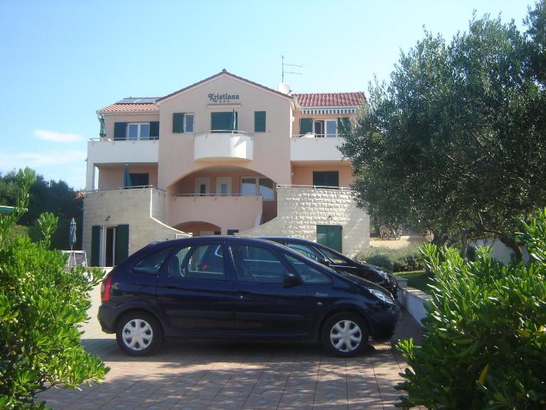 Apartmani Kristiana - Ferienwohnung Jezera