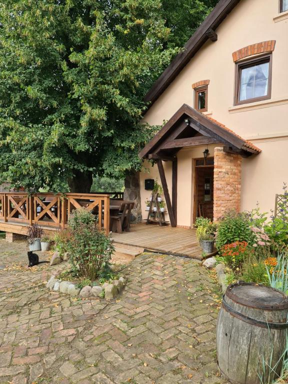 Swojski Gościniec - B&B Prażmowo