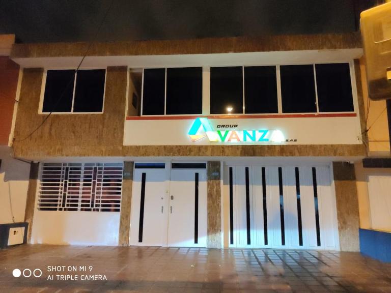 Hostal Avanza - B&B Cali
