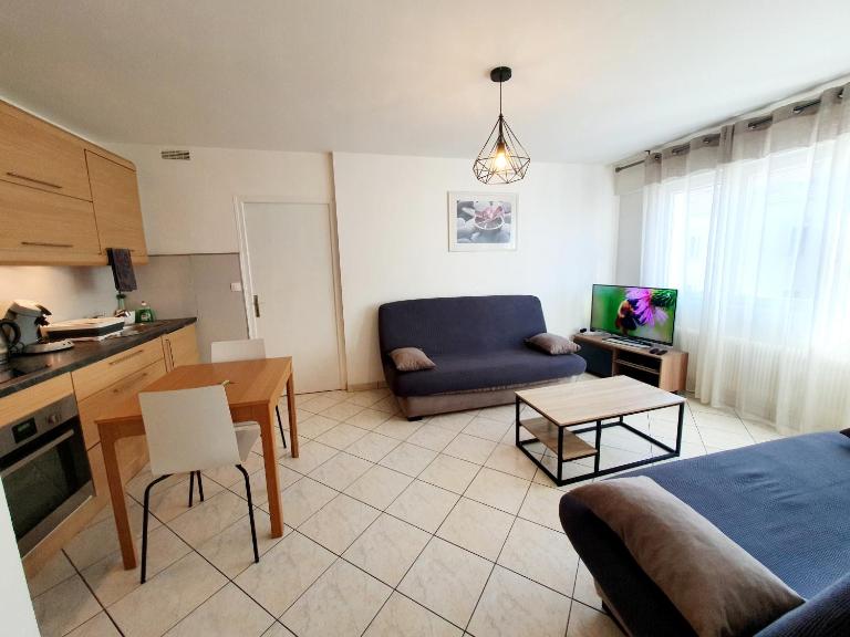 Apart 5 personnes, 1min Gare d'Annemasse, Genève 5km - Bed and Breakfast Annemasse