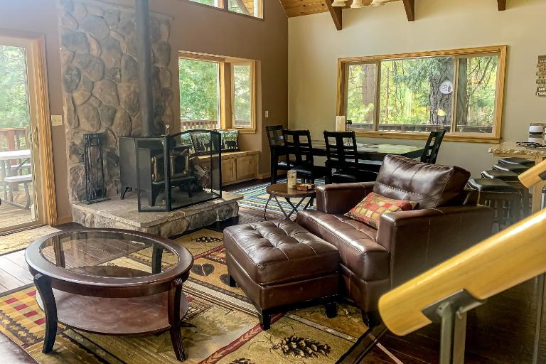 Majestic Mountain - B&B Dorrington