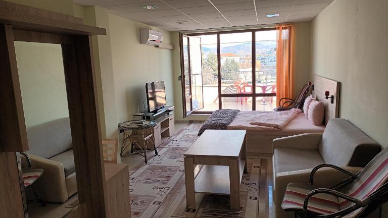 Стая за гости Пентагона - Bed and Breakfast Kardzjali
